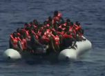 Спасиха 800 мигранти край бреговете на Сицилия