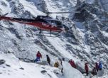 Две жертви, 30 с измръзвания след първите изкачвания на Еверест от 3 г. насам