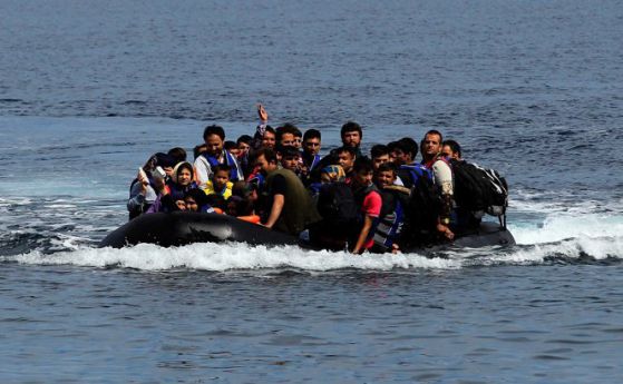 2600 мигранти бяха спасени в Средиземно море за 24 часа