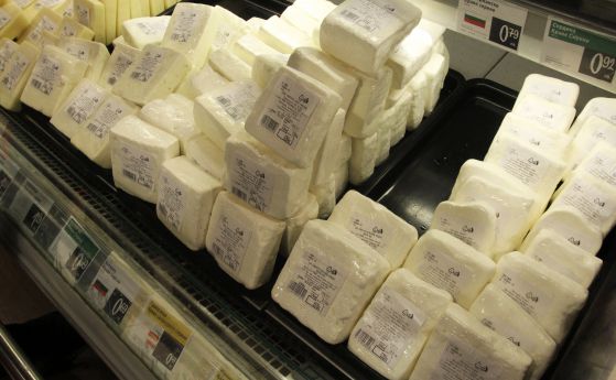 КЗП проверява има ли фалшиво краве сирене на пазара