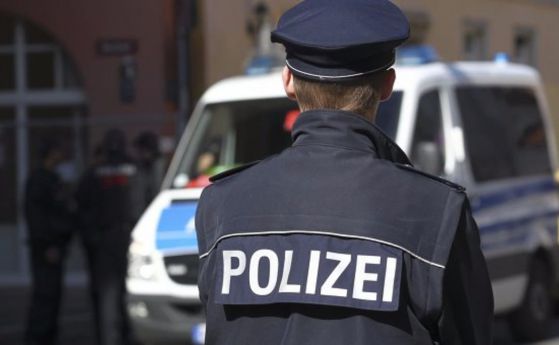 Арестуваха трима от ИДИЛ в Дюселдорф, готвели атентат