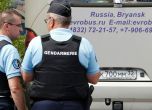 Задържаха автобус с 43-ма руски футболни фенове във Франция