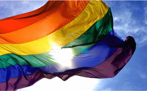 17 посланици в подкрепа на гей парада в София