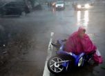 Бури в Китай, торнадо уби 78 и рани 500 души