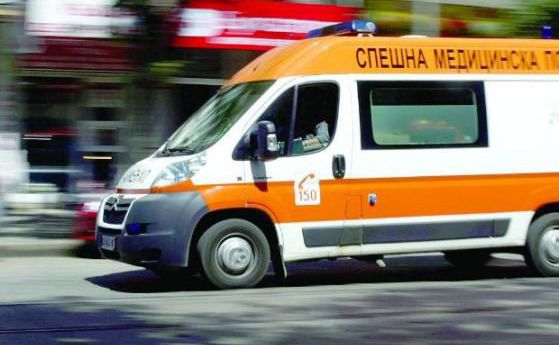 Трима пострадали след удар с дипломатически автомобил в София