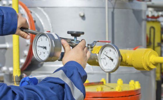 Цената на газа намалява с близо 10% от юли