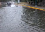 Пороен дъжд наводни улици и приземни етажи в Шумен