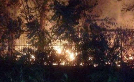 Пожар горя снощи на стадион Черноморец в Бургас