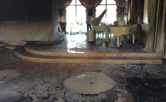 Маскирани запалиха къщата на Баневи в "Бояна"