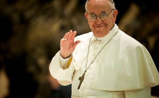 Папата дари 5000 евро за Голямата базилика в Плиска