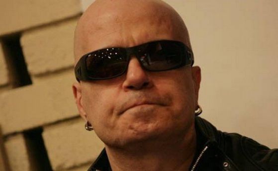 Три от въпросите в рефрендума на Слави са противоконституционни