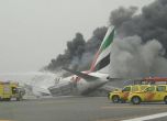 Самолет избухна в пламъци при кацане в Дубай (видео)