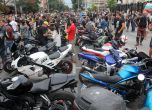 Десетки мотористи излязоха отново на протест пред Съдебната палата (снимки)