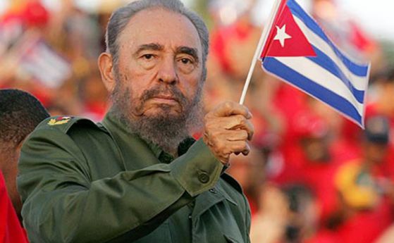 Днес Фидел Кастро става на 90 г.