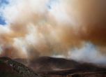 Най-свирепите пожари в историята на Калифорния гонят 82 000 от домовете им