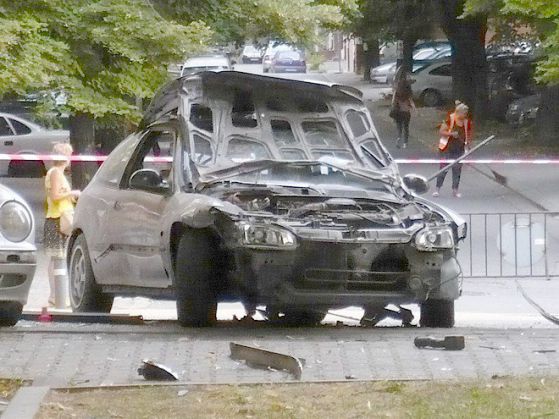 Взривиха лека кола в Стара Загора