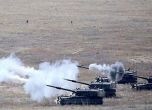 Турски танкове влязоха в Сирия, удрят "Ислямска държава" (обновена)