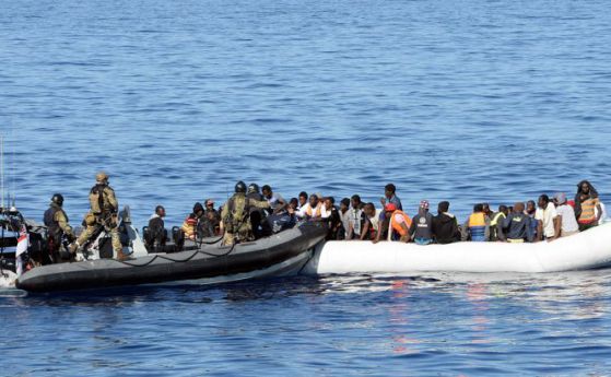 290 хил. мигранти са дошли в Европа през Средиземно море от началото на 2016 г.