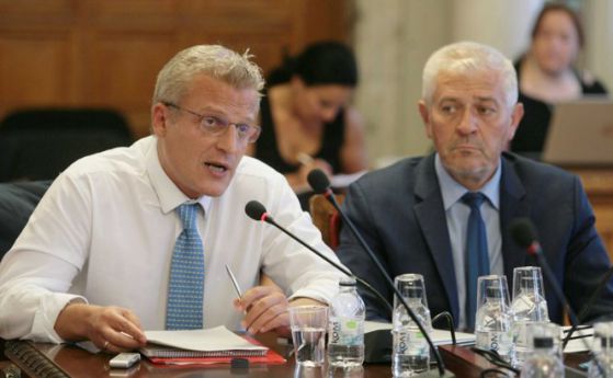 ГЕРБ с критики и към преработените текстове за пакетите на Москов