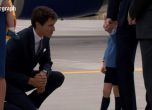 Малкият принц Джордж отказа да даде "пет" на канадския премиер (видео)