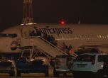 Самолет кацна аварийно на летището във Варна