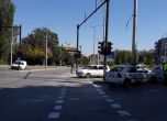 Патрулка блъсна две момичета на пешеходна пътека в Шумен