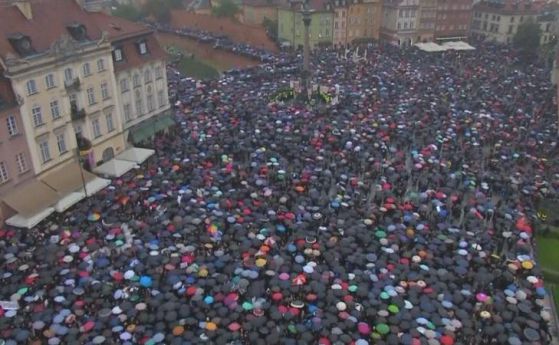 Полша отхвърли забраната на абортите