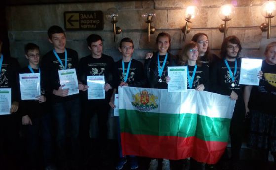 Български ученици със 7 медала от Международна олимпиада по астрономия
