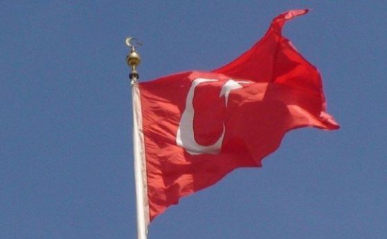 Десетки турски дипломати поискали убежище в Германия след опита за преврат