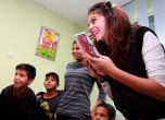 Изоставените деца имат къща и смартфон,  но и нашето пренебрежение