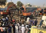 Влакова катастрофа уби 17 в Пакистан