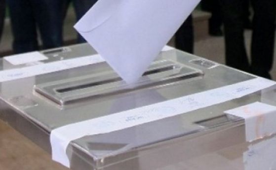 ДПС бие с малко ДОСТ в Турция, но партията на Местан отхапа 1/4 от избирателите на Доган