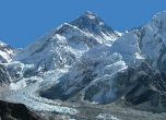 Трус 5.4 по Рихтер до Еверест стресна Непал