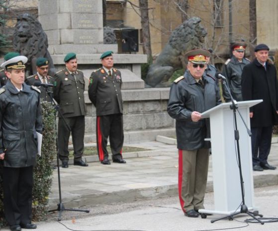 Генерал-майор Груди Ангелов е новият началник на Военната академия