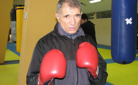Писателят и треньор по бокс Палми Ранчев: Не е нормално да проспиш кантара