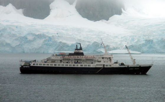 "Любов Орлова" - изоставеният руски кораб, който обиколи самотен Атлантика