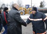 Борисов обеща на хората от Хитрино, че до сряда ще се върнат в домовете си