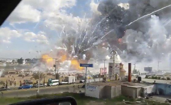 Експлозия на фойерверки отне живота на 31 души в Мексико (видео)
