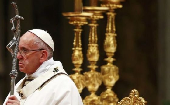 Истинското значение на Рождество е заглушено от материализъм, заяви папа Франциск