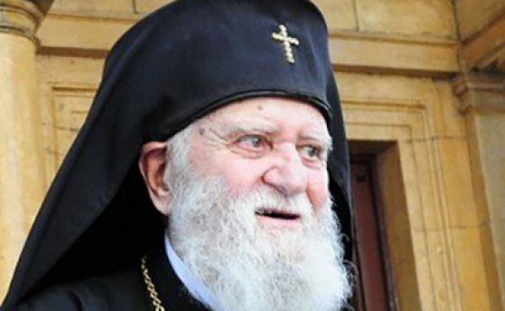 Почина митрополит Калиник