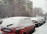 70 см сняг в Ловешко, над 900 машини чистят пътищата в страната