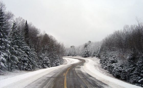 МВР: Пътищата в страната са проходими при тежки зимни условия