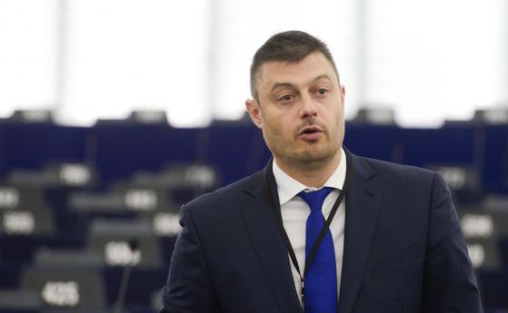 "България-презареждане" фаворит за име на партията на Бареков