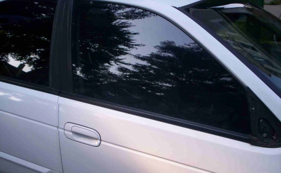 Недоволство заради ограничения в затъмняването на автомобилните прозорци