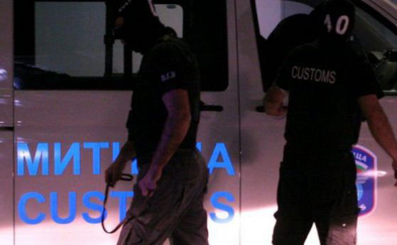 Арестувани са 35 митничари от Варна-Запад