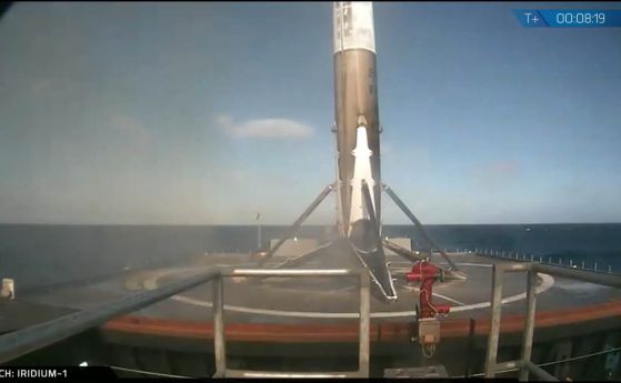Успешно излитане и кацане за SpaceX (видео)