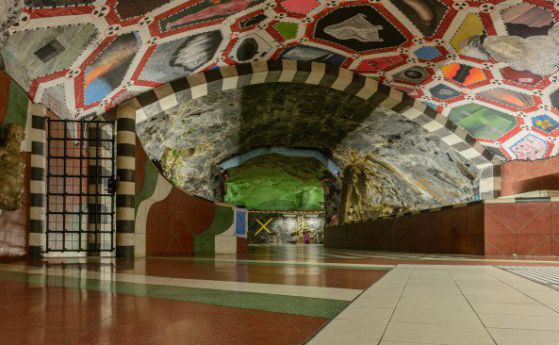 На разходка из най-дългата арт галерия: метрото в Стокхолм