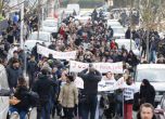 Париж: Насиленият от полицаи Тео призова да спре войната по улиците и да се вярва в правосъдието