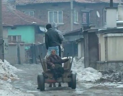 Майката, пребила 2-годишното си дете, остава в ареста