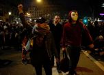 Протестите в Париж прераснаха в сблъсъци с полицията
